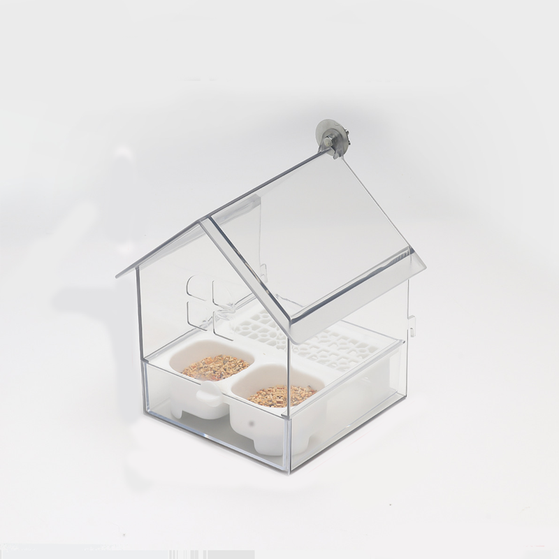 Pull-Out External Parrot Feeder